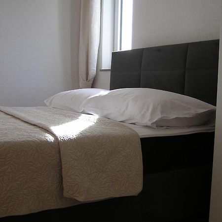 Apartments Adrialina Сен Екстериор снимка